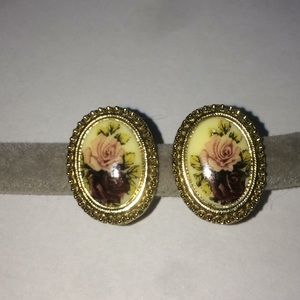 Clip earrings